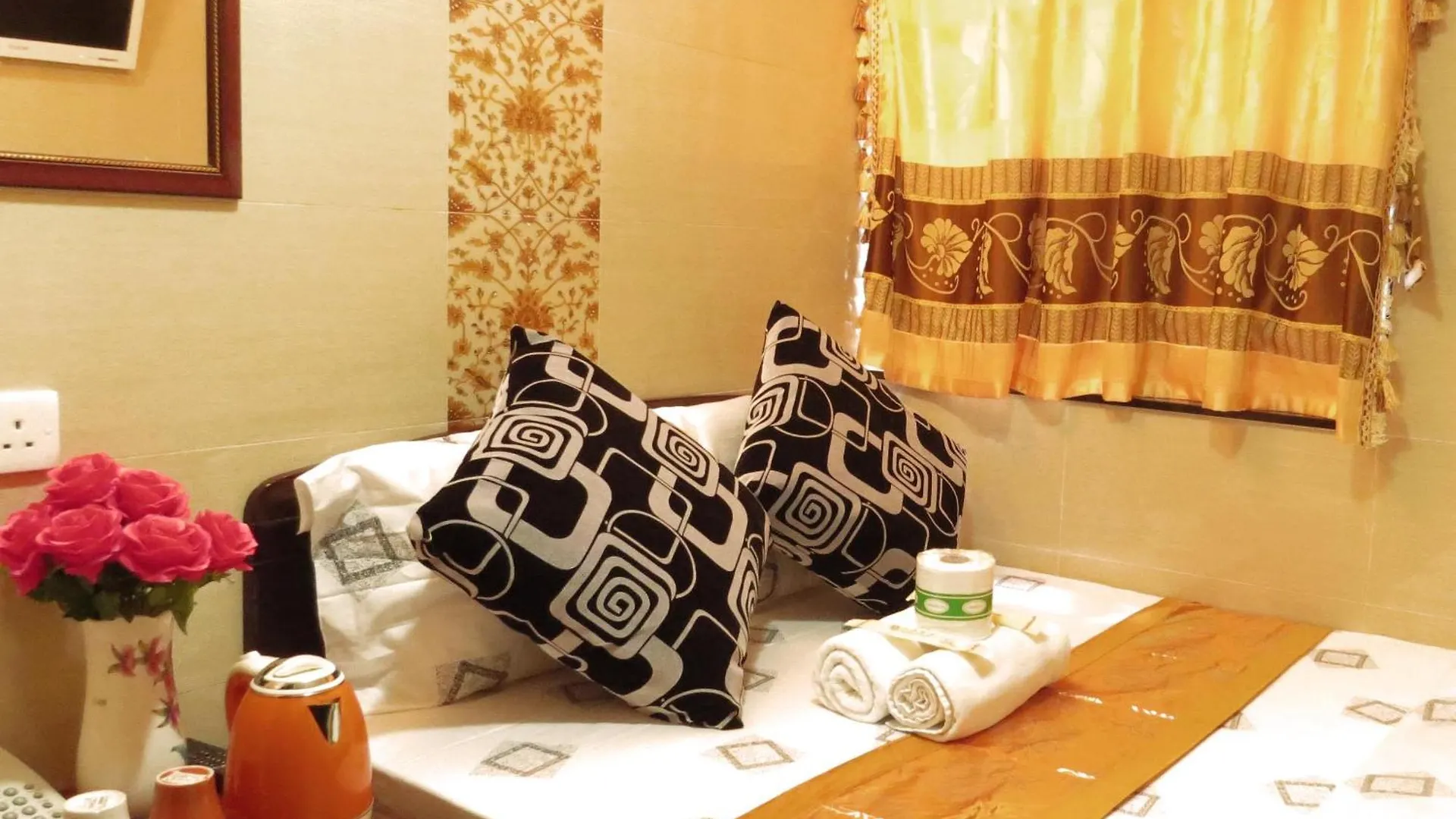 Days Hostel Block D Гонконг 0*,  Китай